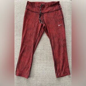 Nike Dri-FIT Red and Black Striped Running Cropped Leggings Size Small